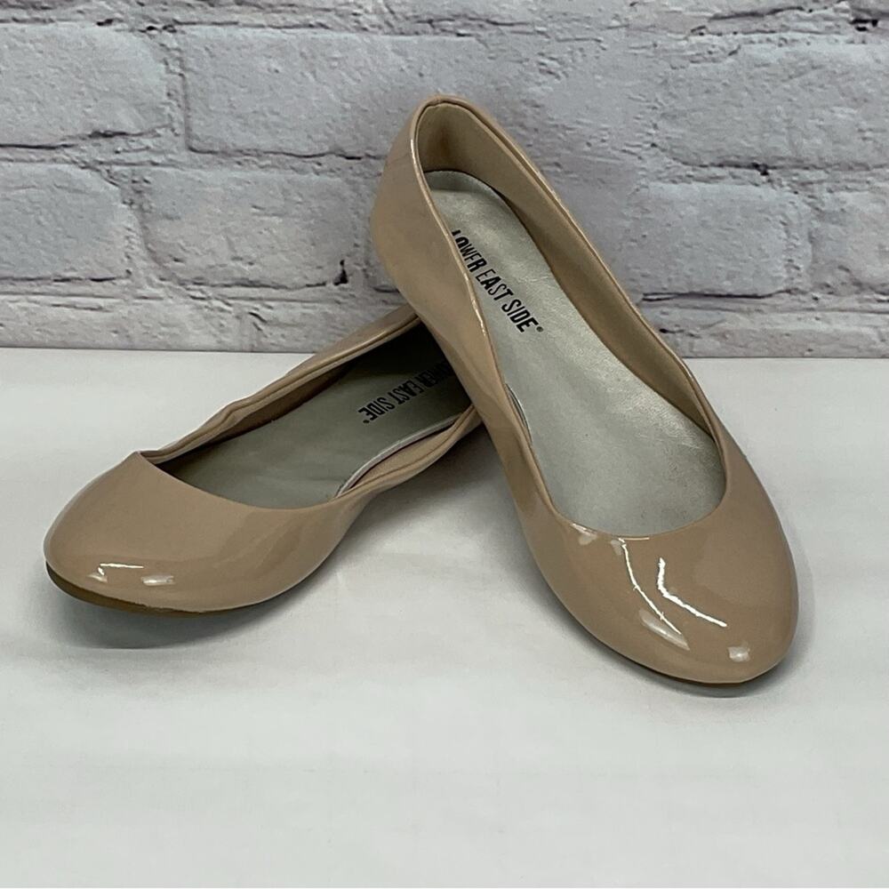 Lower East Side Ballet Flats Women's Size 5.5W Beige Faux Patent Leather Casual